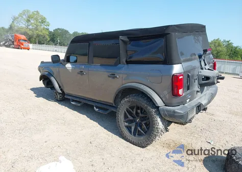 2023 Ford Bronco Black Diamond z USA, uszkodzony, nr VIN 1FMEE5DH8PLB33422